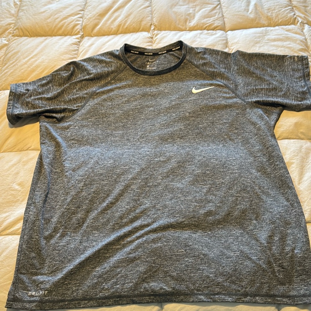 Nike Men’s Workout/Swim Shirt
